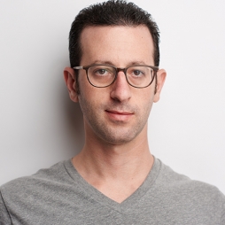 As familiar with digital storytelling as he is with words, as comfortable directing live action video as he is developing interactives, Stuart Fox leverages every tool from his interdisciplinary experience to craft engaging, educational, emotional narrati